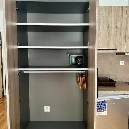 4r 250m From Gondola アパート *