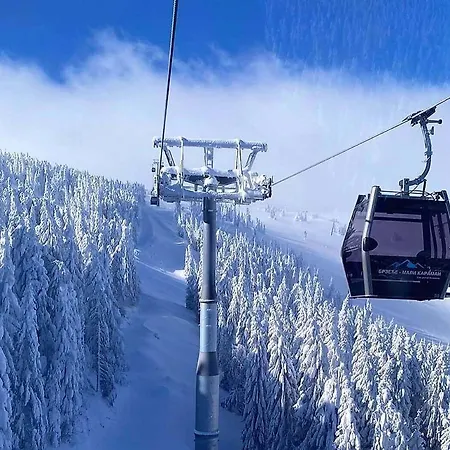 4r 250m From Gondola Apartment *