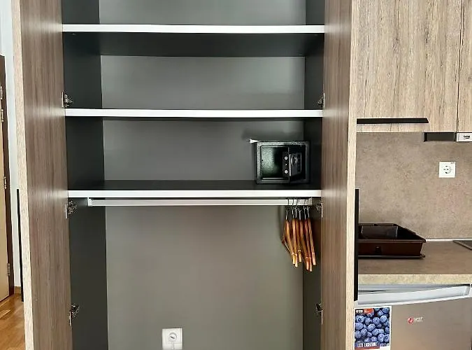 4r 250m From Gondola דירה *